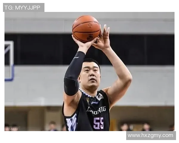 韩德君:从篮球新星到球队核心的成长之路与辉煌成就 韩德君:从篮球新星到球队核心的成长之路与辉煌成就