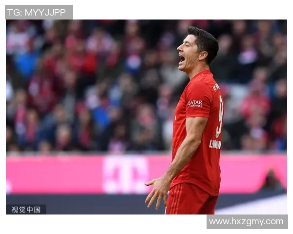 莱万重返德甲赛场引发拜仁球迷愤怒指责其忘恩负义情绪高涨 莱万重返德甲赛场引发拜仁球迷愤怒指责其忘恩负义情绪高涨